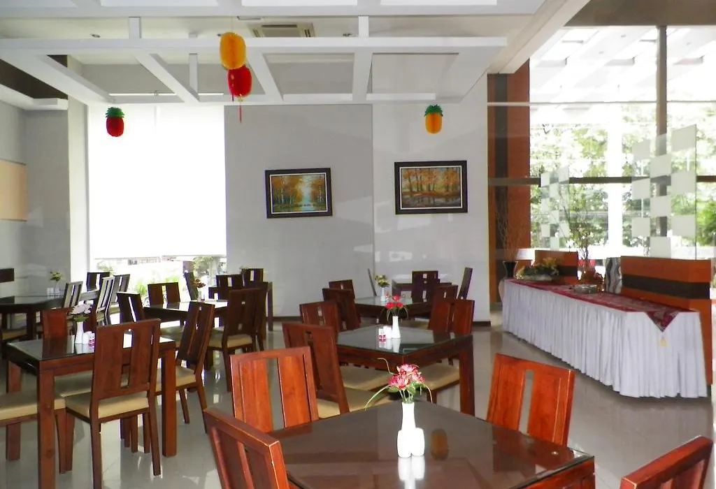 Lampion Hotel Solo-1
