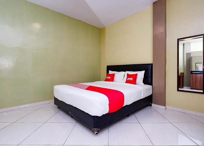 Oyo 2095 Wisma Daun