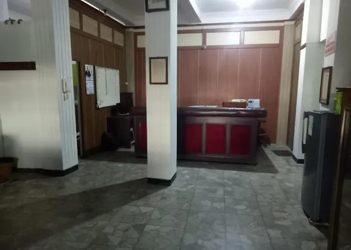 Hotel Matahari Surakarta 