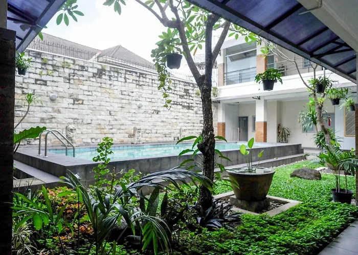 Dinasty Smart Hotel
