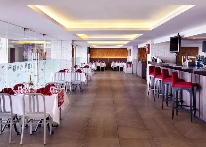 Grand Mercure Solo Baru